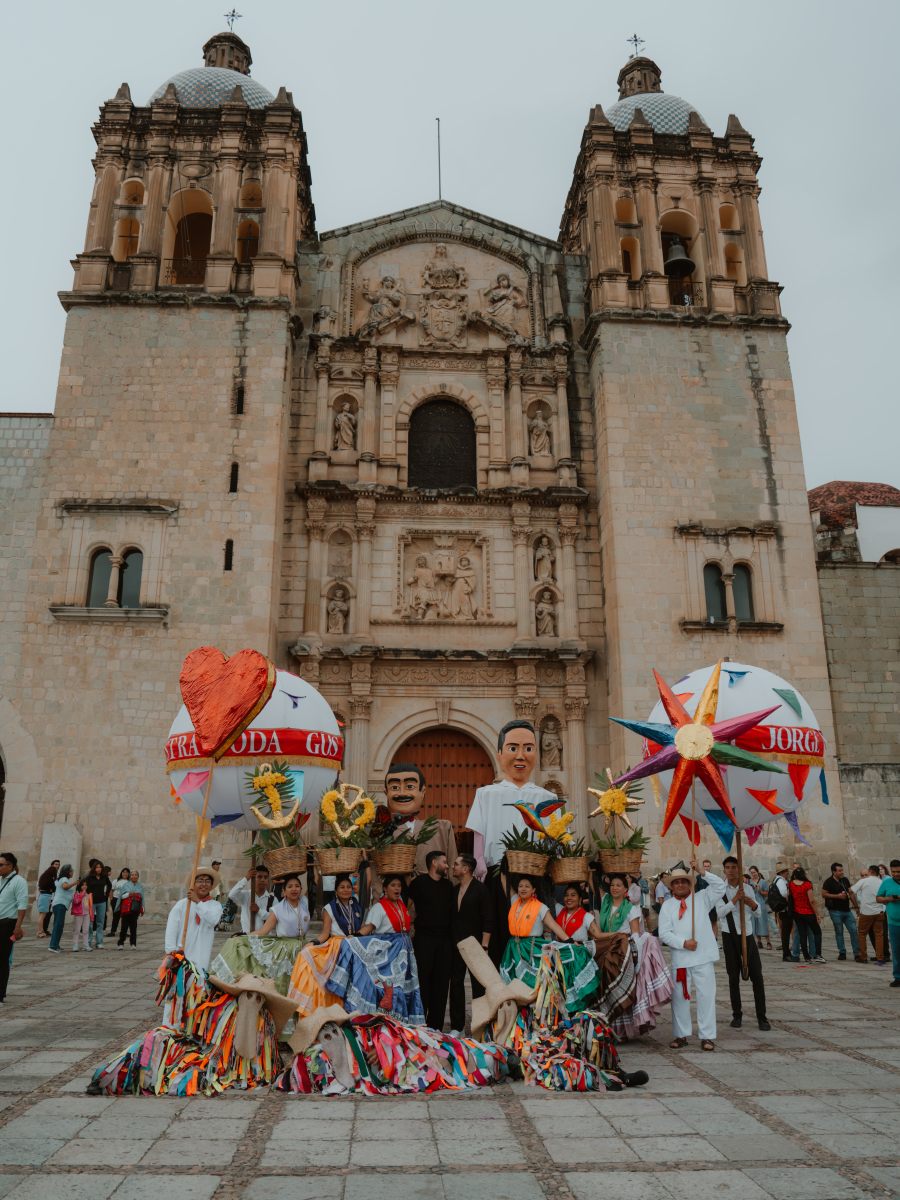 JORGE Y GUSTAVO: entre familia, amigos y mezcal
