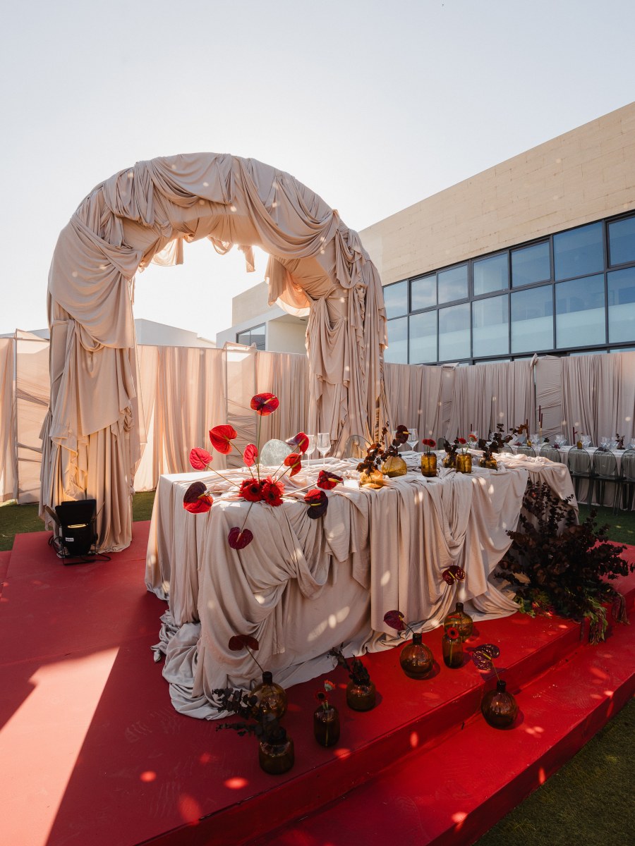 VICTORIA Y CHRISTIAN: Sintiendo la f** vibra